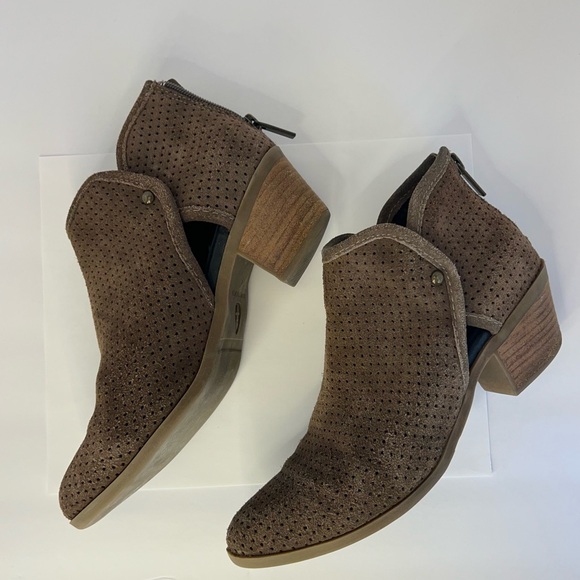 Adam Tucker by Me Too Womens Abbie ankle boots - Picture 6 of 10